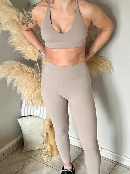Legging June
